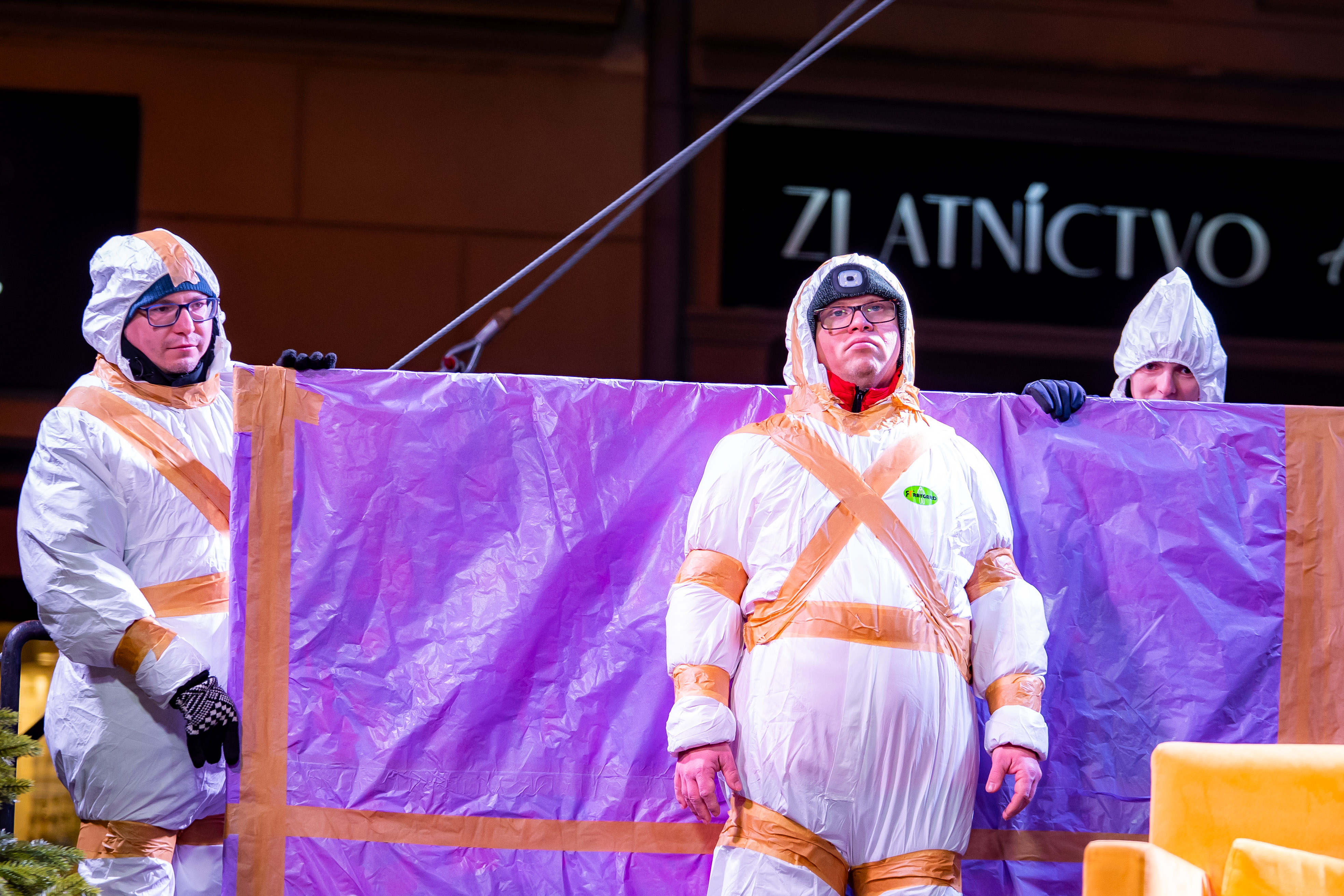 VIANOCNA TELEVIZNA REGINA-34